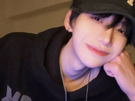 搞笑卡通头像男生(幽默动漫男生头像)
