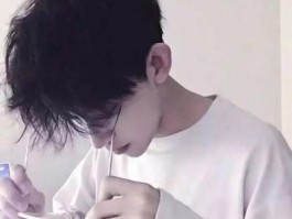 适合<strong>男</strong>生的qq头像炫酷(<strong>男</strong>生头像，酷炫十足。)