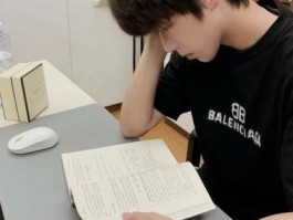 qq头像黑色<strong>男</strong>生(黑<strong>男</strong>头像)