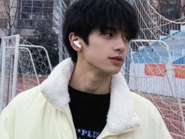 黑色伤感真人<strong>男</strong>生头像(黑色伤感<strong>男</strong>生头像)